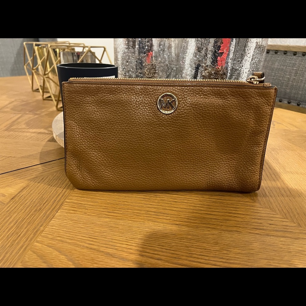 Michael Kors brown wristlet